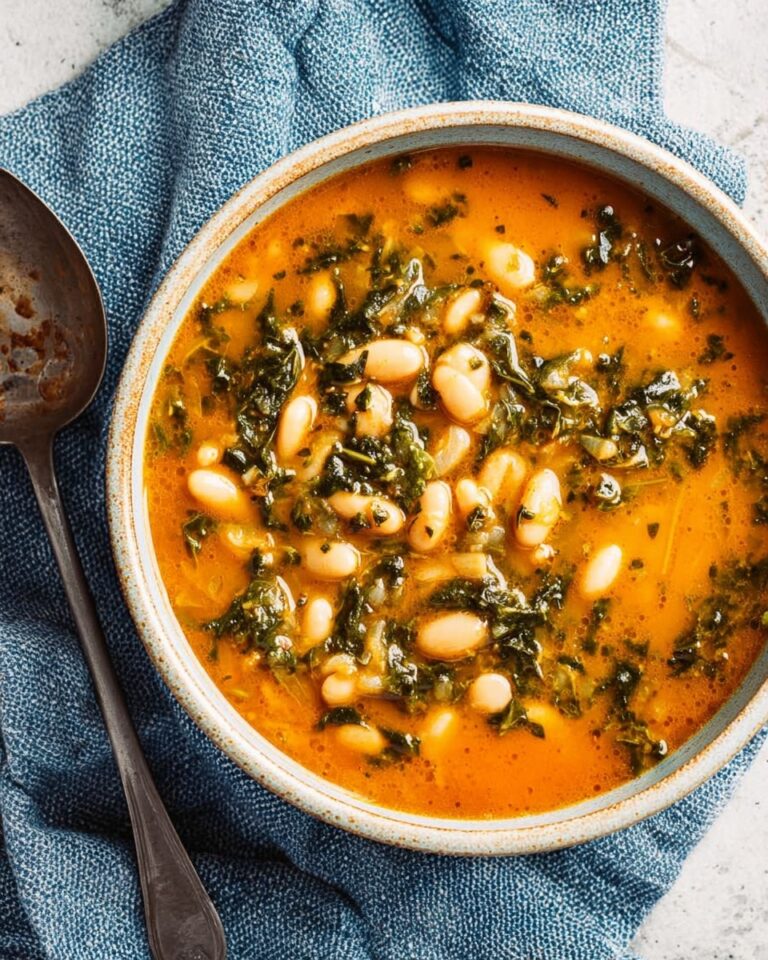 Italienisch inspirierte Grünkohlsuppe mit Bohnen und Gemüse Recipe