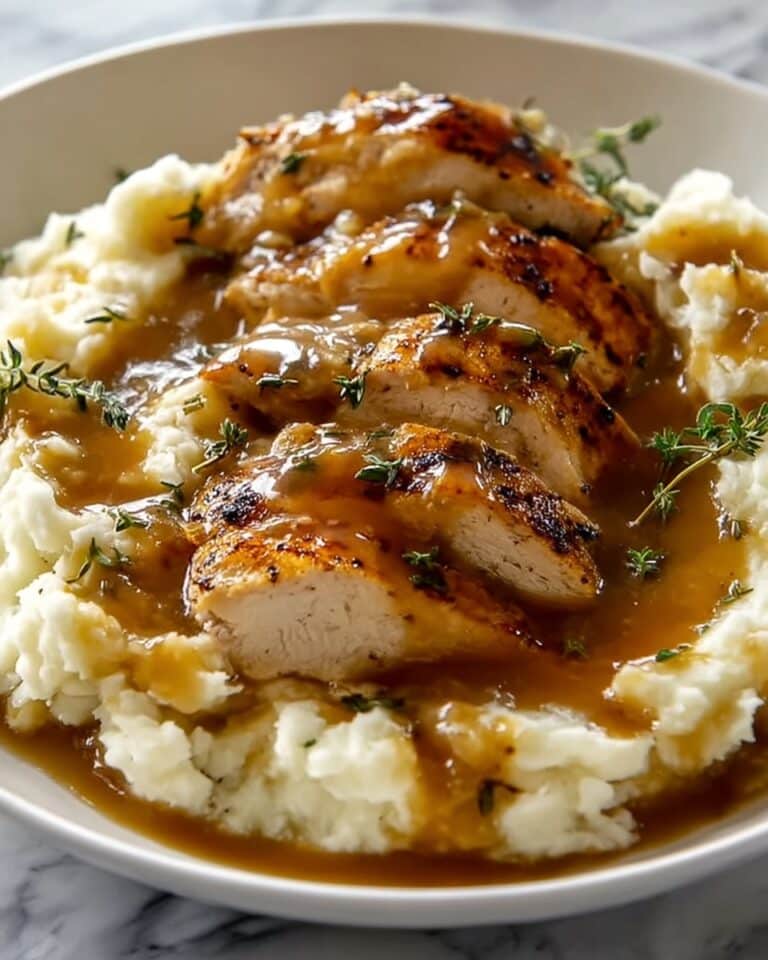 Chicken with Garlic Gravy and Cheesy Mashed Potatoes Recipe