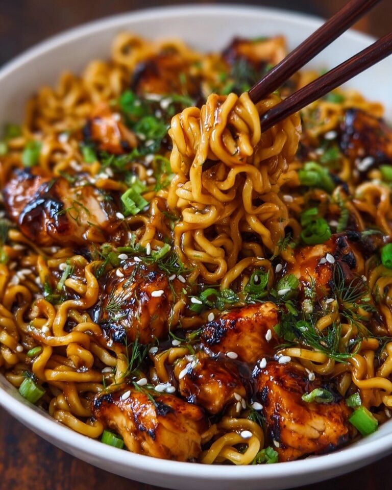 Sticky Garlic Chicken Noodles Recipe